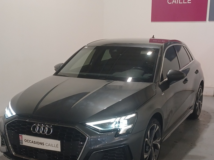 Voiture d’occasion AUDI A3 HYBRID SPORTBACK S LINE 1.0 TFSI 110CV année